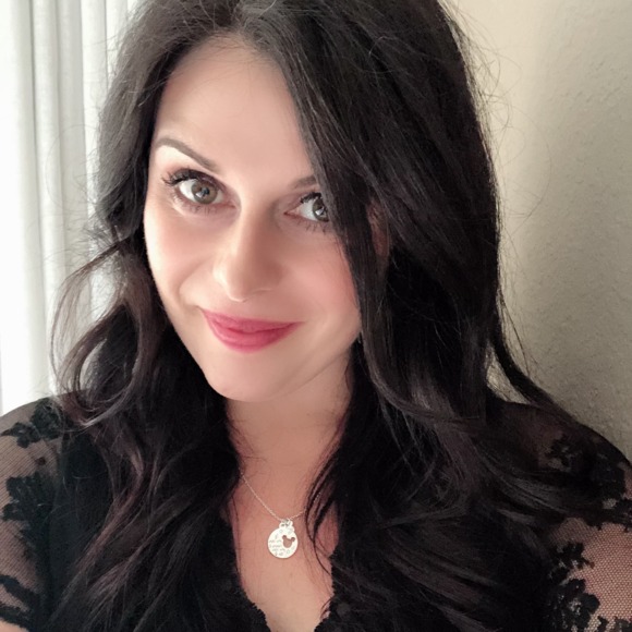 Meet your Posher, Valerie - Picture 1 of 1